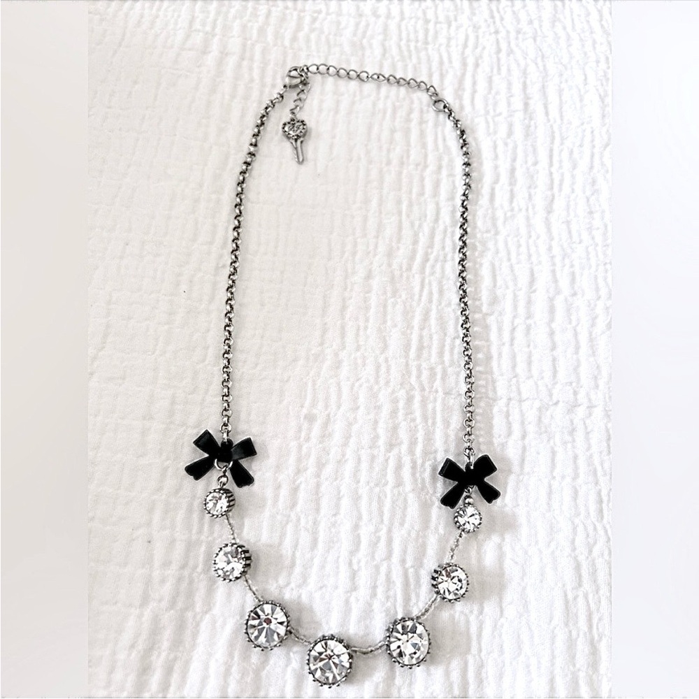 🎀 Betsey Johnson 🎀 Rhinestone Silver and Black Necklace - Picture 2 of 3